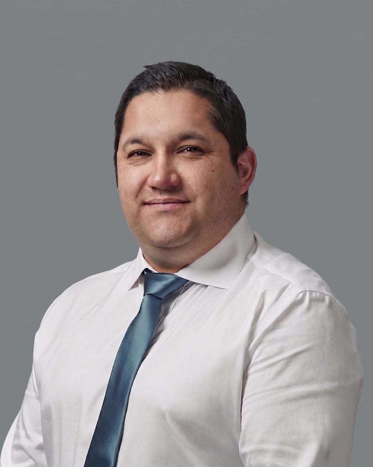 Retrato profesional de Ronald Andrés Calderón Colicoy, ejecutivo financiero en Santiago de Chile